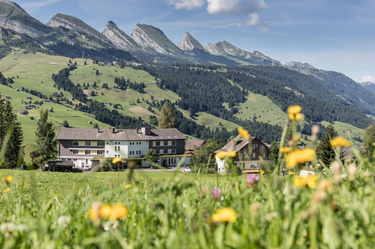 ホテルKurhaus Sunnehus ウィルトハウス エクステリア 写真